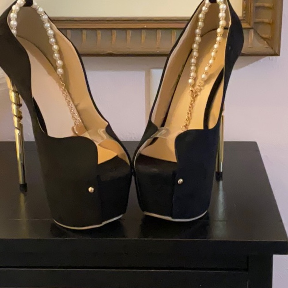 Dramatic Black Peep-Toe Platform Heels - image 1